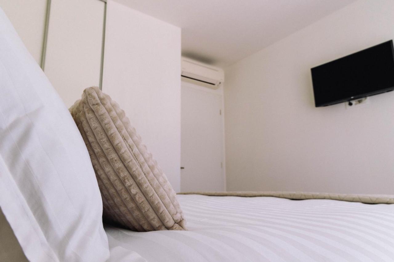 Brand New & Comfort Apartment L & L ,Free Parking + Close To Beach 두브로브니크 외부 사진