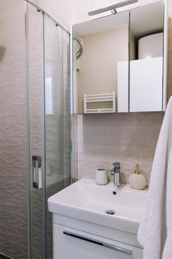 Brand New & Comfort Apartment L & L ,Free Parking + Close To Beach 두브로브니크 외부 사진