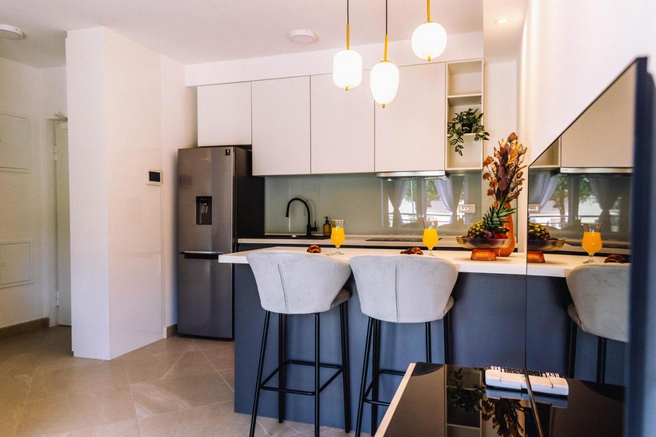 Brand New & Comfort Apartment L & L ,Free Parking + Close To Beach 두브로브니크 외부 사진